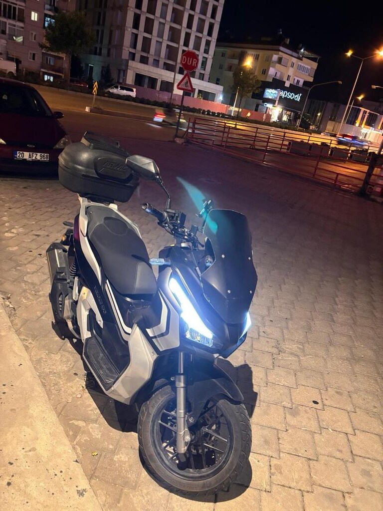rks Velloce 150 - 3