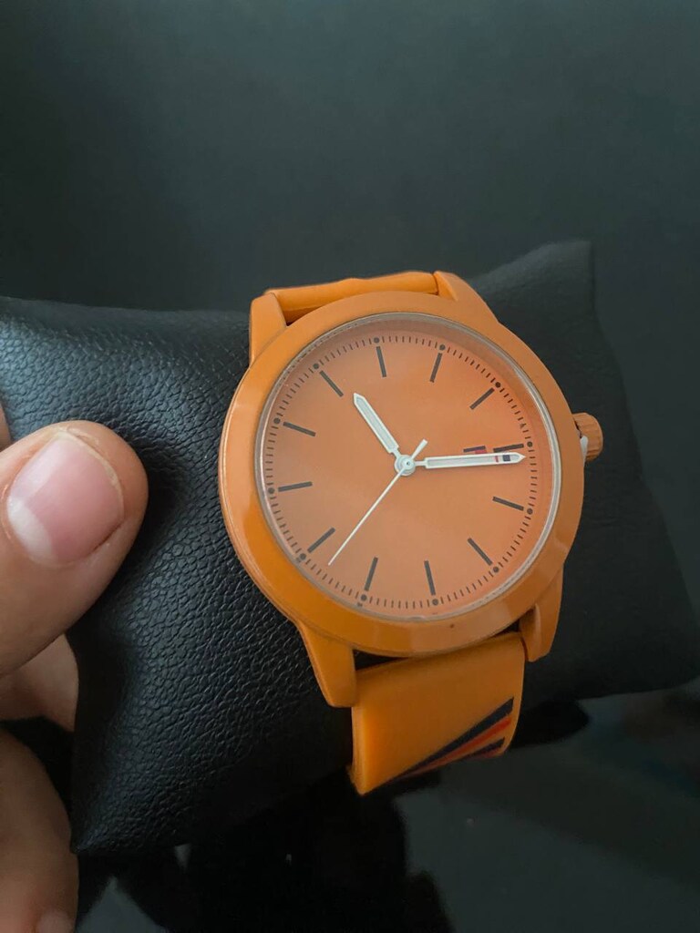 sıfır & kutulu Tommy Hilfiger Erkek Kol Saati - Silikon Kordon - 2