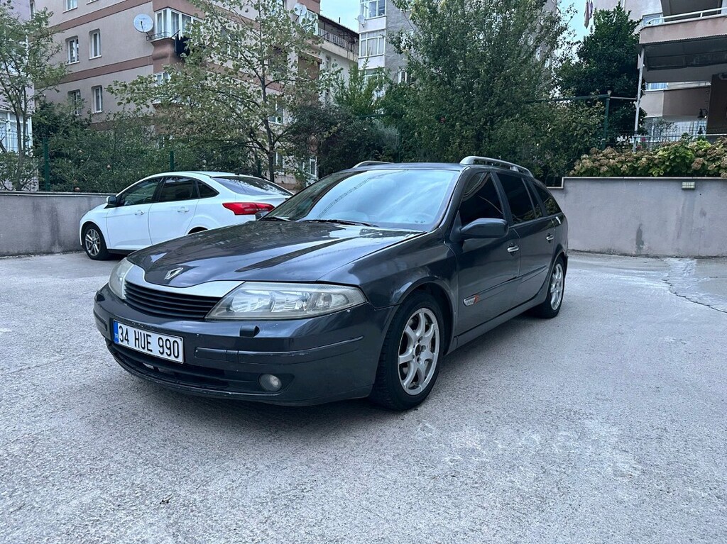 Renault Laguna 2 - 6