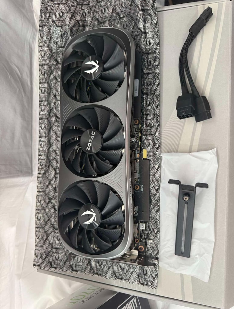 Zotac Geforce RTX 4070 Ti 12 GB Ekran Kartı 4 Aylık Garantili - 4