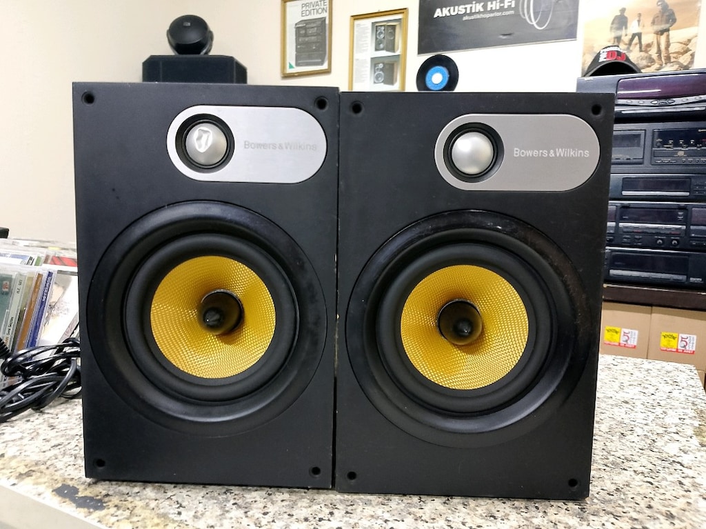 b&w bowers&Wilkins - 4