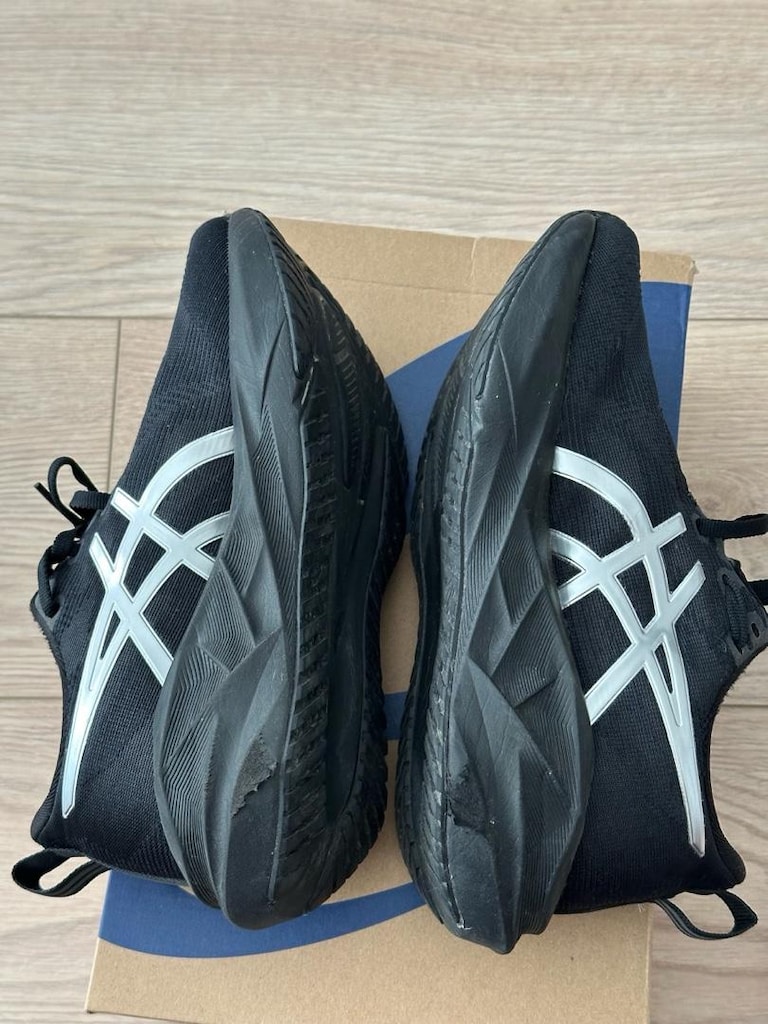 Asics Novablast 5 platinum - 10