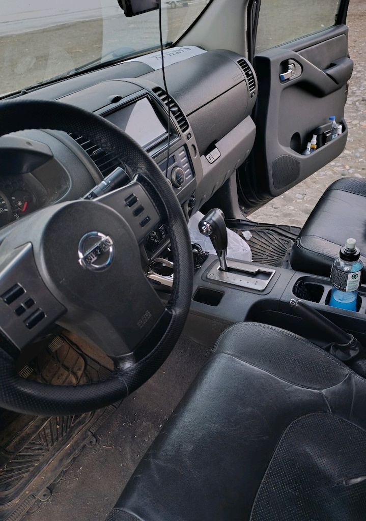 Nissan navara 4x4 Off-Road Donanımlı Bagaj Kabinli çeki demirli - 12