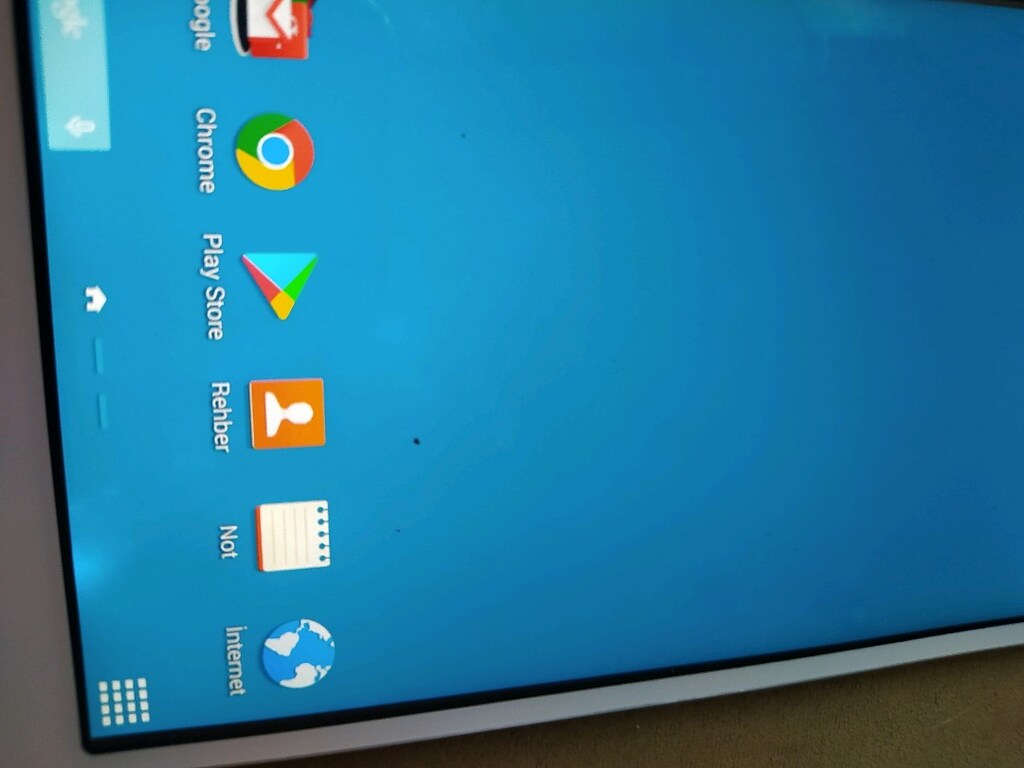 Samsung T230 - 5