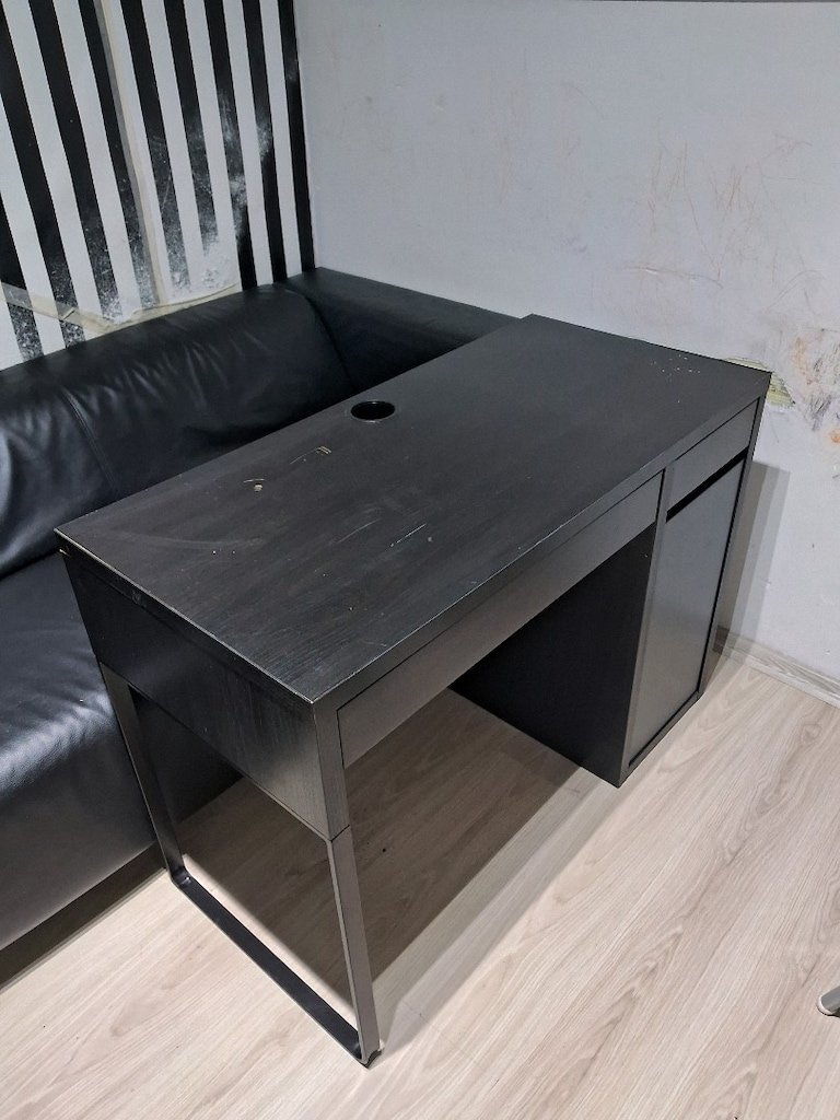 İKEA MİCKE ÇALIŞMA MASASI - 2