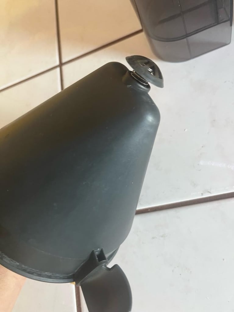 Bosch Styline TKA8011 Kahve Makinesi su haznesi ve kahve haznesi - 3