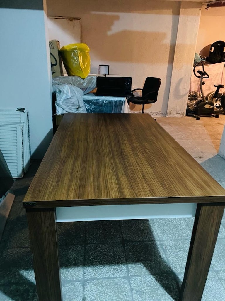 hatasız çiziksiz salon yemek masası sandalyası yok sadece masa - 2