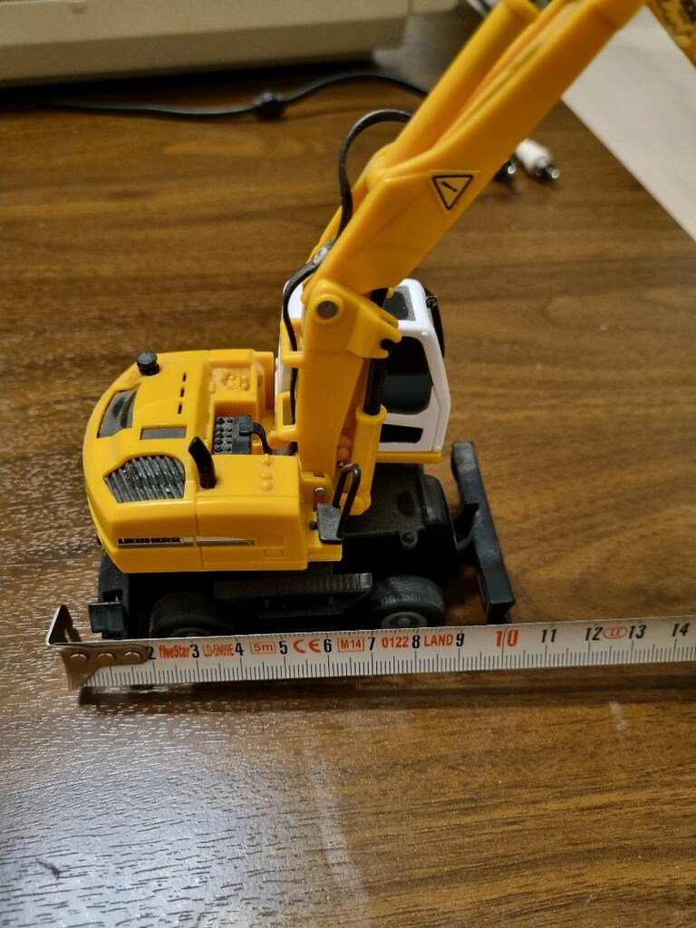 Dickie Toys Liebherr oyuncak kepçe iş makinesi - 2