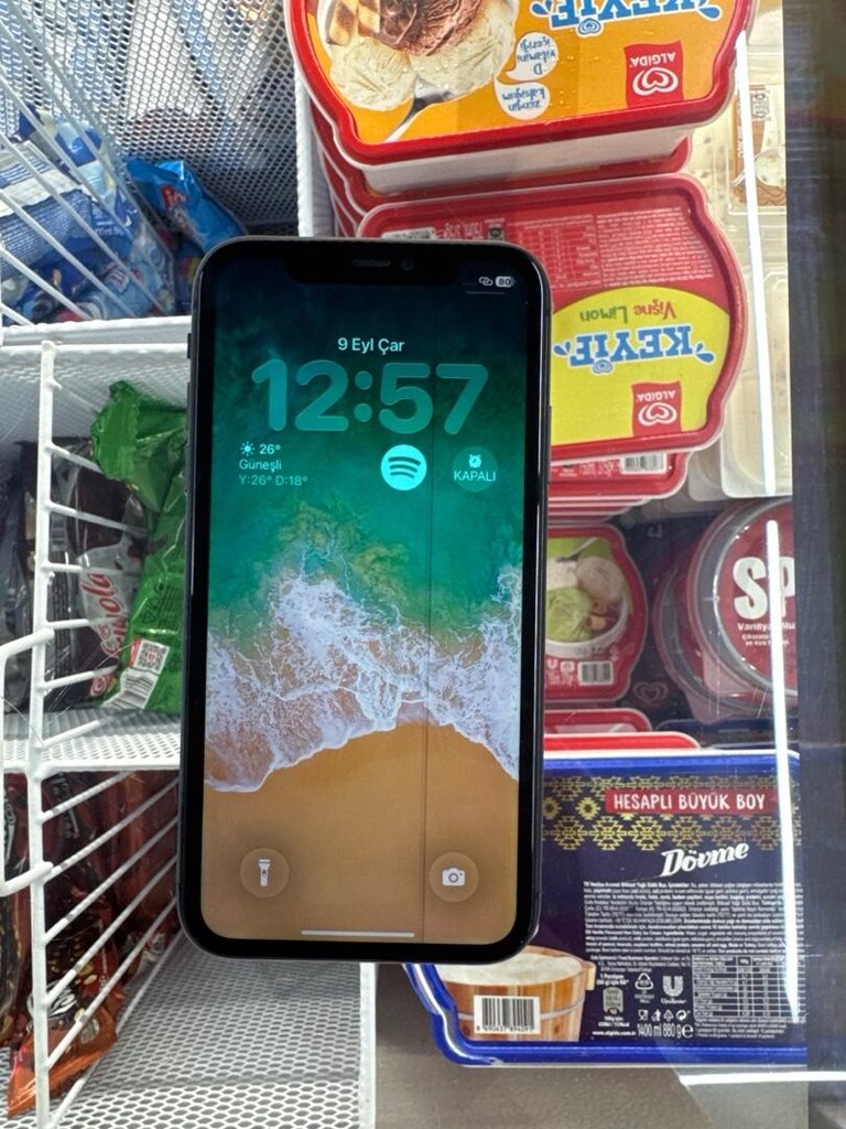 iPhone 11 - 2