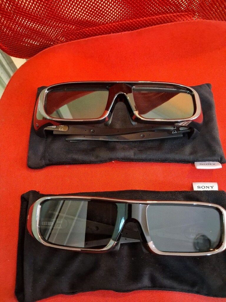 2 ADET SİFİR SONY 3 D GÖZLÜK VE ORİJİNAL KILIFİ İLE BİRLİKTE VERCEM - 5