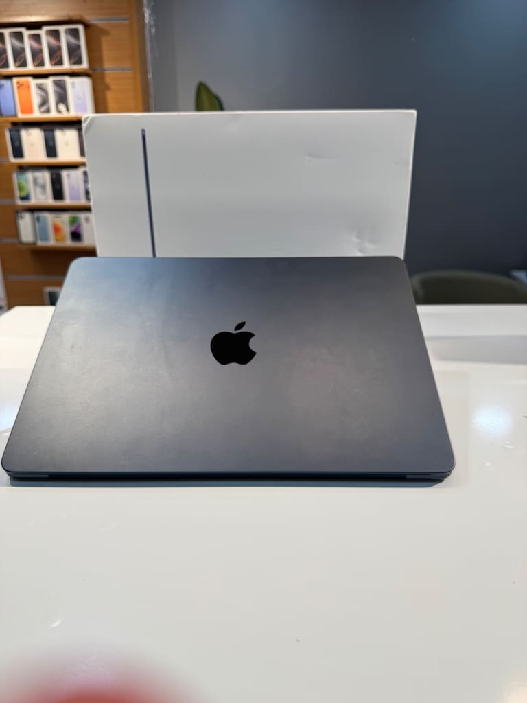 APPLE MACBOOK AİR M3 16 GB RAM 256 GB SSD HATASIR KUSURSUZ - 5