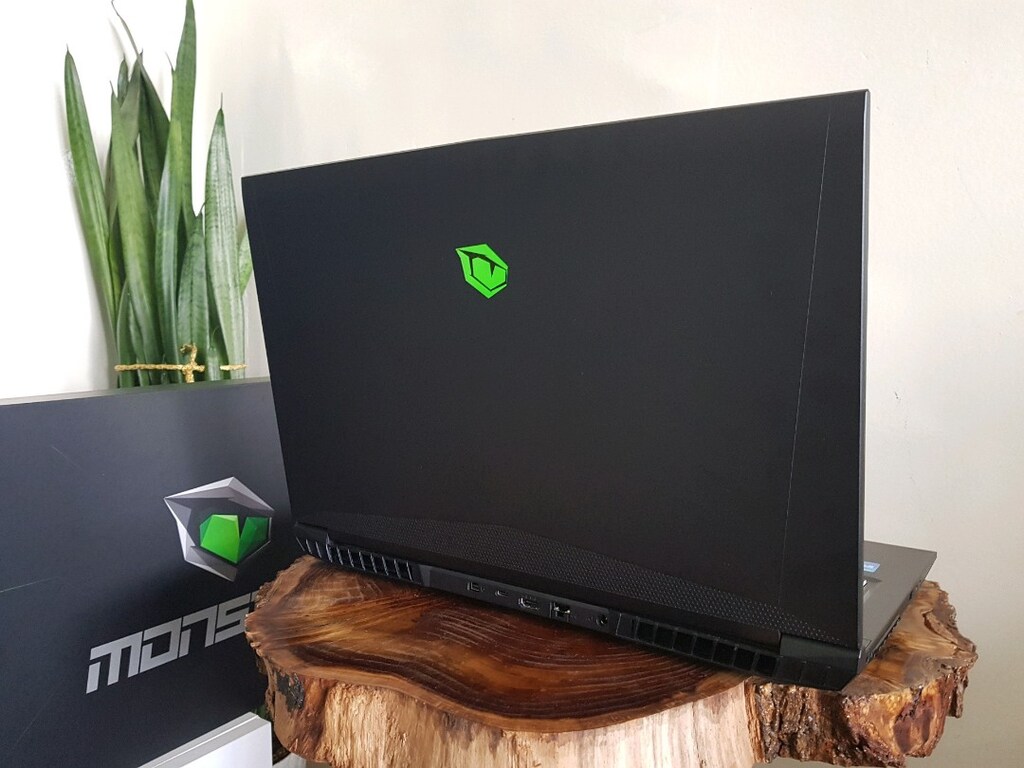 Monster Tulpar T7 i7-12700H 20 CPU RTX 4060 E.K 32 GB RAM 1 TB SSD 17" - 8