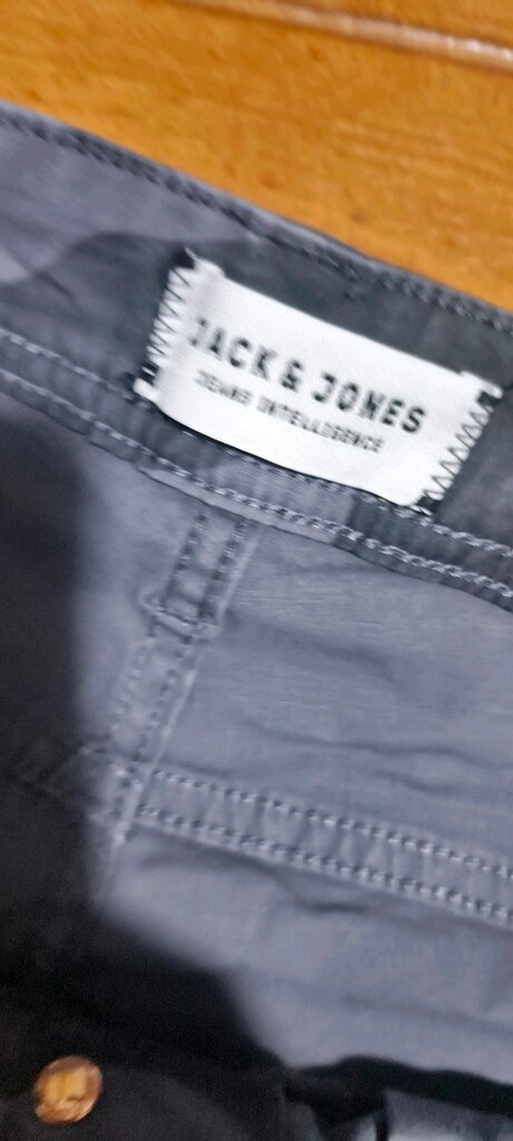 Jack Jones bermuda şort.. Eni yani beli ; Bir üst uçtan diğer üst uca — görsel 4/9