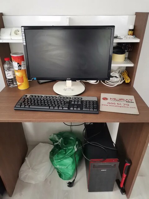 Masa üstü bilgisayar monitör