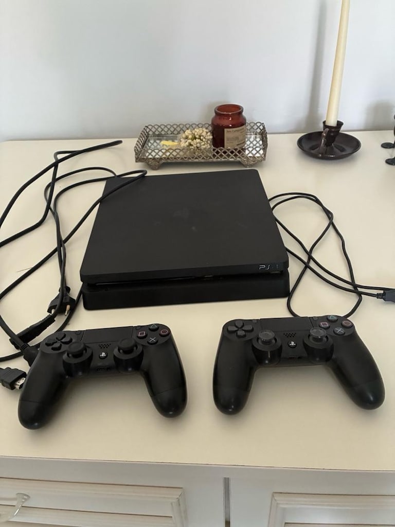 PS4 Slim açılmamış 2 kol orijinal - 2