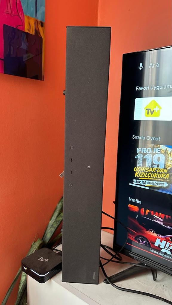Samsung HW-B400F 2.0 Soundbar – Temiz Kullanılmış - 2