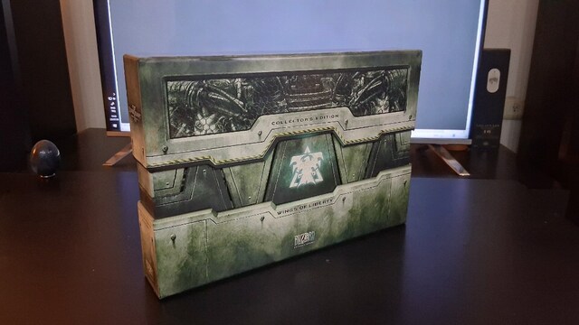 Star Craft 2 Wings of Liberty Collector's Edition