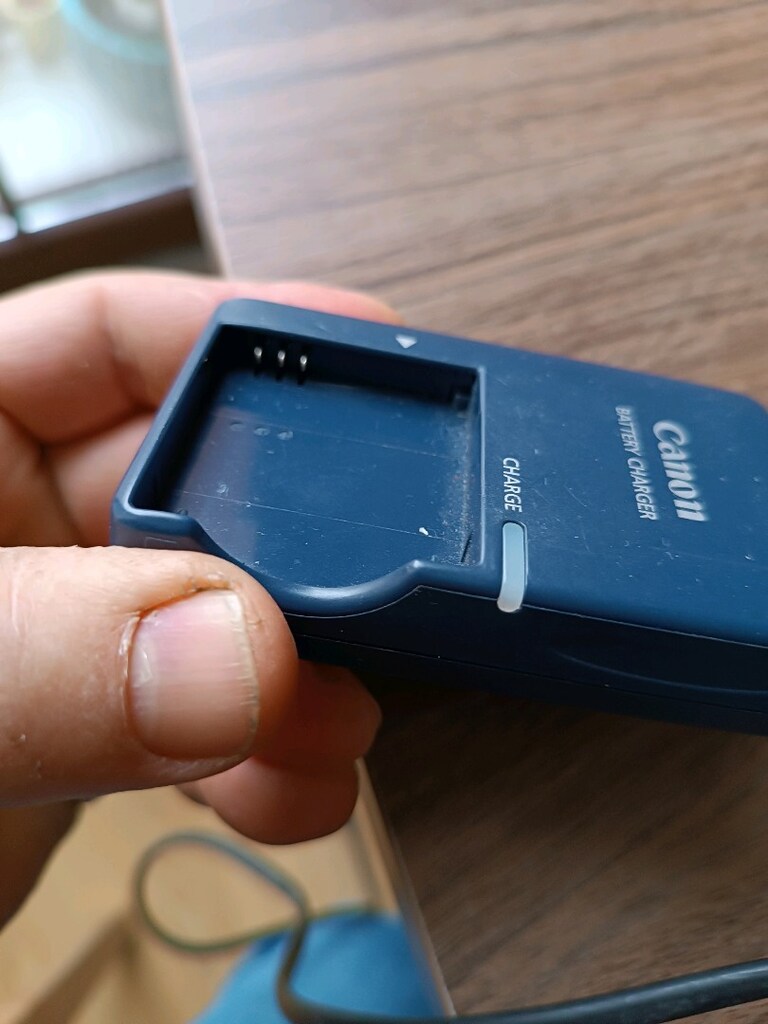 Canon Fotoğraf Makinesi Şarj Adaptörü - 2