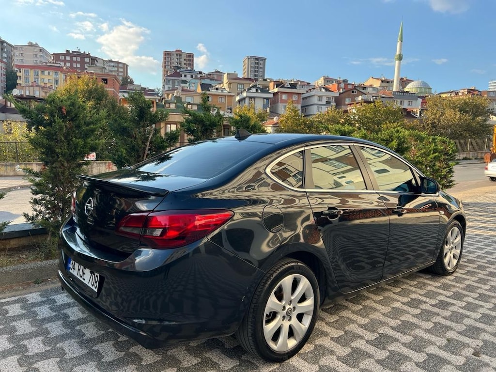SAHİBİNDEN HATASIZ AYARINDA ASTRA 1.3 CDTI EDITION - 2