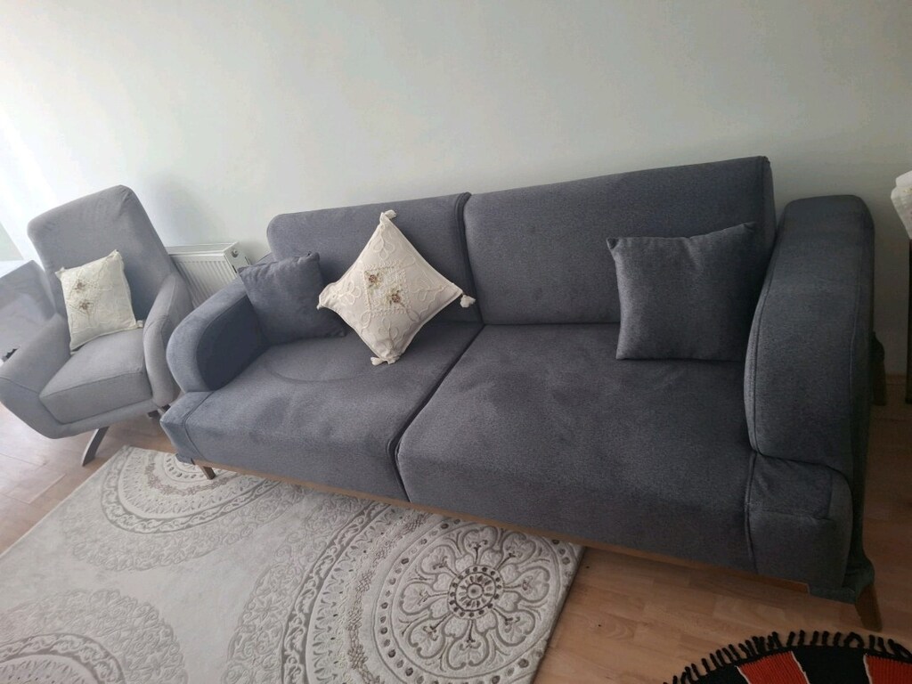koltuk takımı 2 adet 3lü 2 adet tekli yatak oluyor - 4