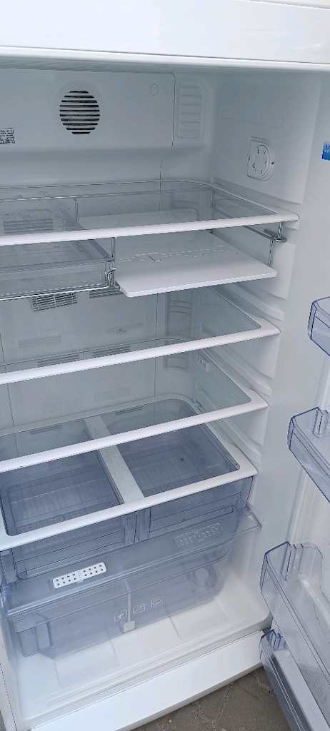 Beko buzdolabı tertemiz pırıl pırıl eksik kırığı yok - 3