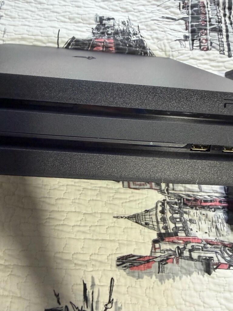 PS4 PRO CUH7116b - 7