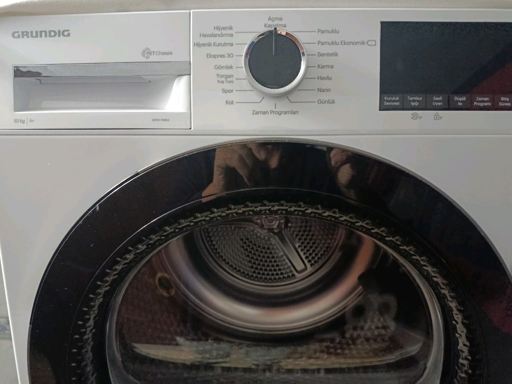 GRUNDİG GPDH 10854 10KG Sıfır Kurutma makinası KAÇIRMAAAAAA