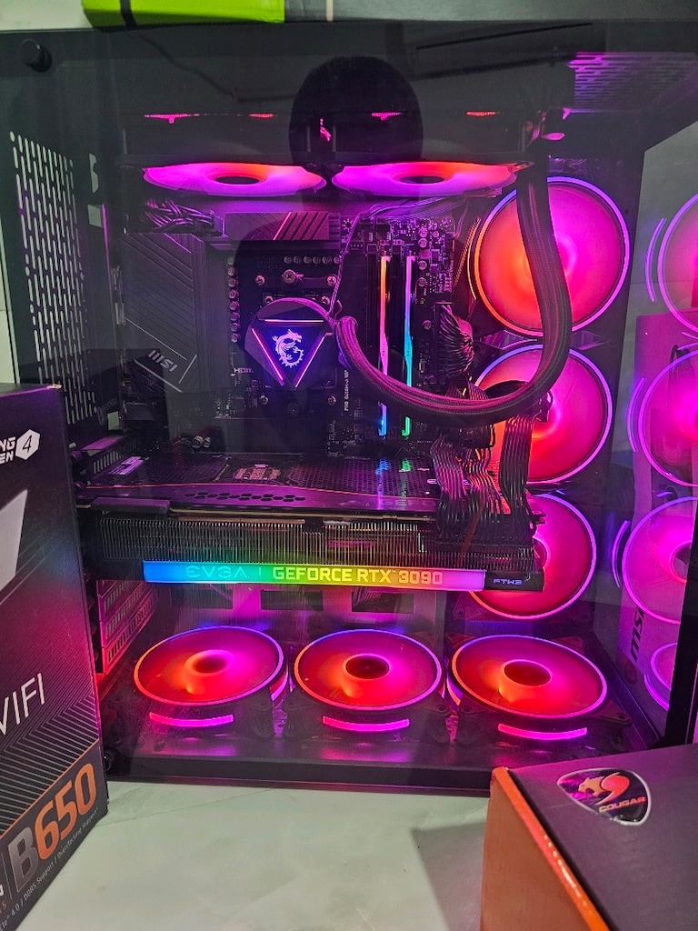 Ryzen 9 7900x3d RTX 3090 24GB 1TB SSD 32GB DDR5 Ram - 2