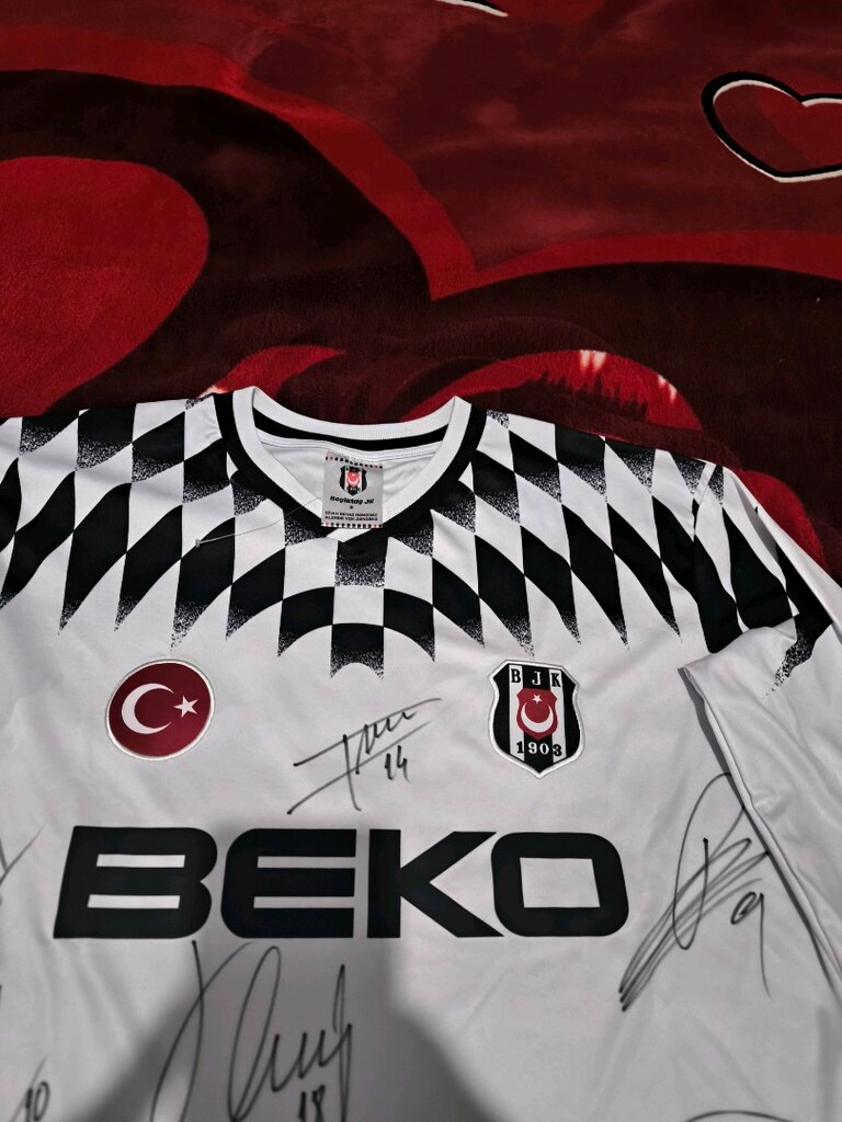 Beşiktaş retro ıslak imzalı forma - 3