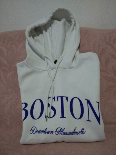 Kapüşonlu sweatshirt DeFacto.