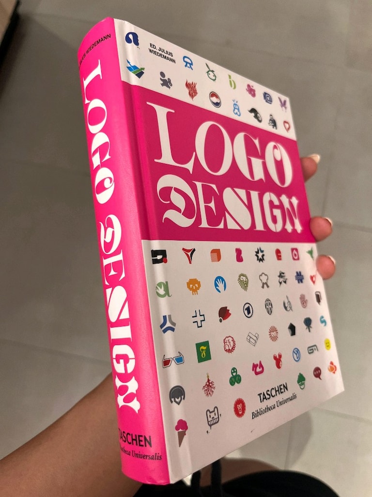 Logo Design İngilizce Sanat Kitap Art - 2