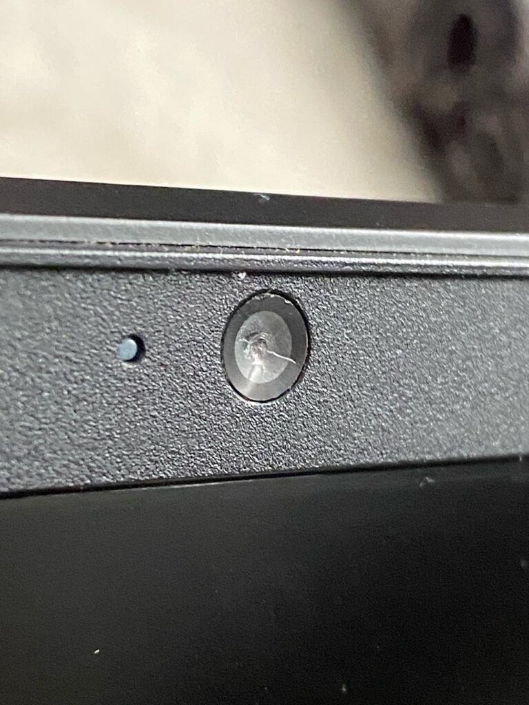 HP PAVILION - 12
