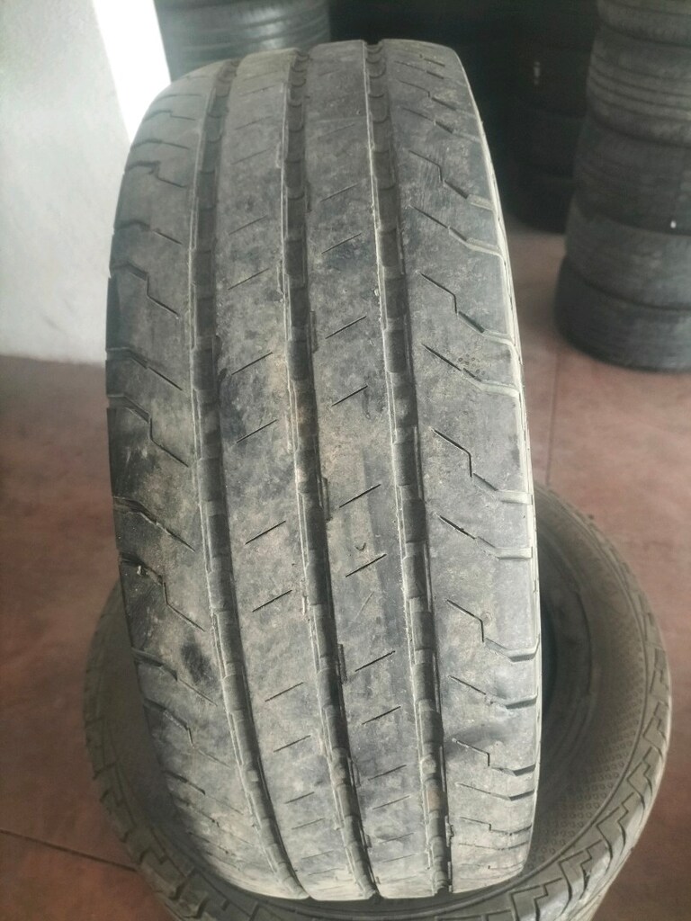 4 adet lastikler 235 65 r 16 c 0 gibi lastikler - 4