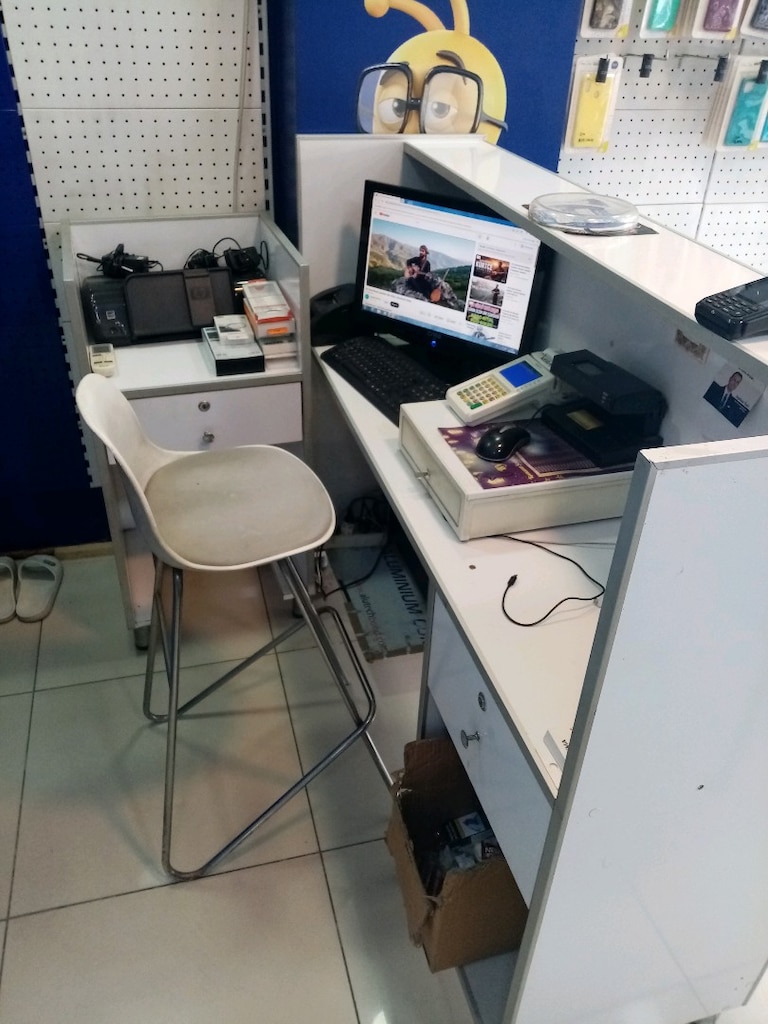 ACİL SATILIK TELEFON DÜKKANI MALZEMESİ - 5