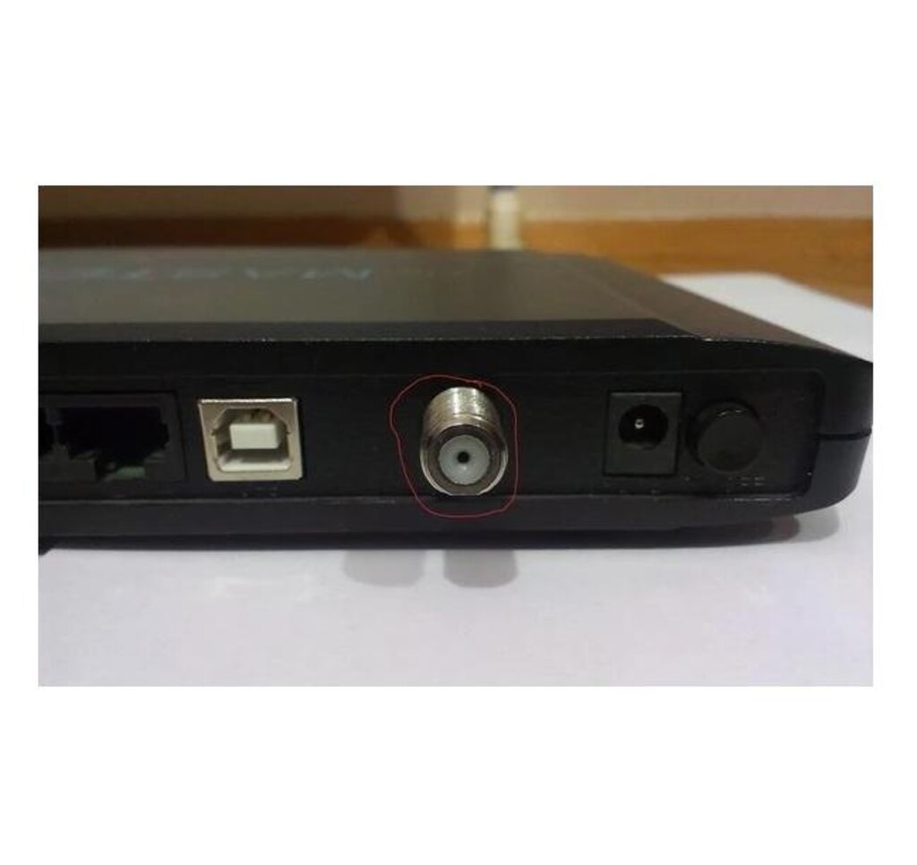 KabloNet NETMASTER CBW-700V 4 Port UyduNet Kablosuz Modem - 4