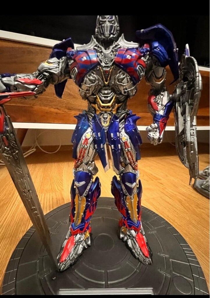 Optimus Prime Telefon Standı Figürü - 3