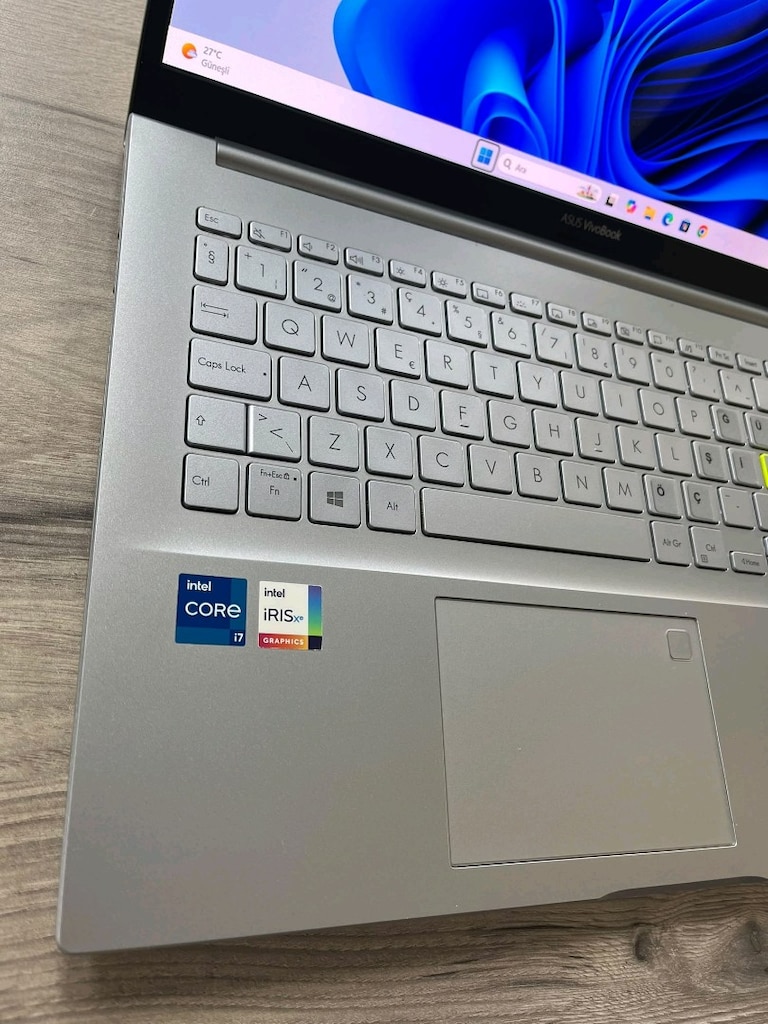 TEMİZ SORUNSUZ ASUS VİVOBOOK OLED - 2