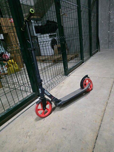 Oxelo scooter
