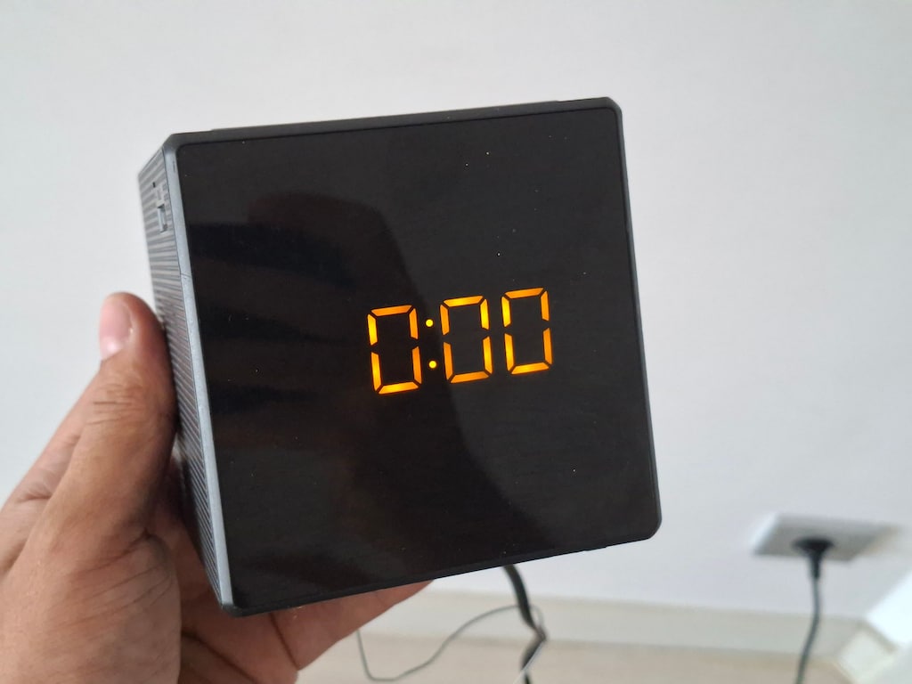 Sony ICF-C1 LED Ekranlı Alarmlı Çalar Saatli Radyo - 7