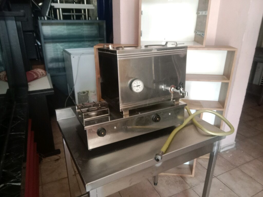 sıfır ayarında temiz sağlam sıkıntısız çay kazanı doğalgazlı