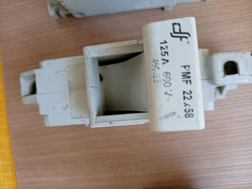 PV sigorta yuvası 22 x 58 ray tipi ikinci el - 8