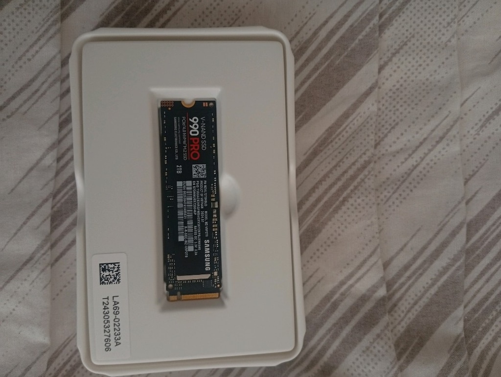 Sıfır ayarında Samsung 990 pro 2 tb ssd - 2