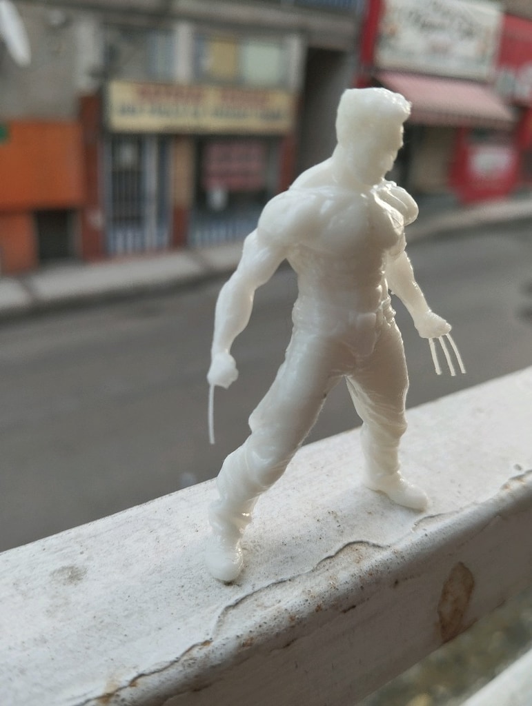 Kişiselleştirilebilir 3D Wolverine Figürü - 3