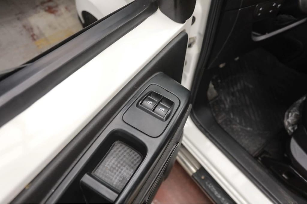 SAHİBİNDEN TEMİZ PEUGEOT BİPPER 1.4HDİ COMFORTPLUS - 9