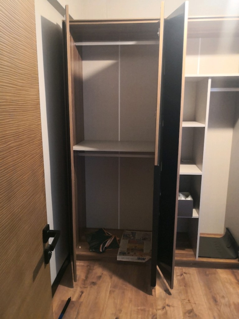 6 Kapaklı Gardirop 243 cm x 218 cm - 4