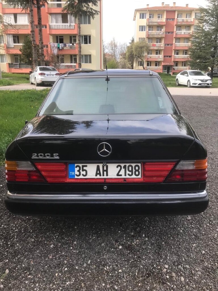 memurdan acil satılık Mercedes w124 - 2
