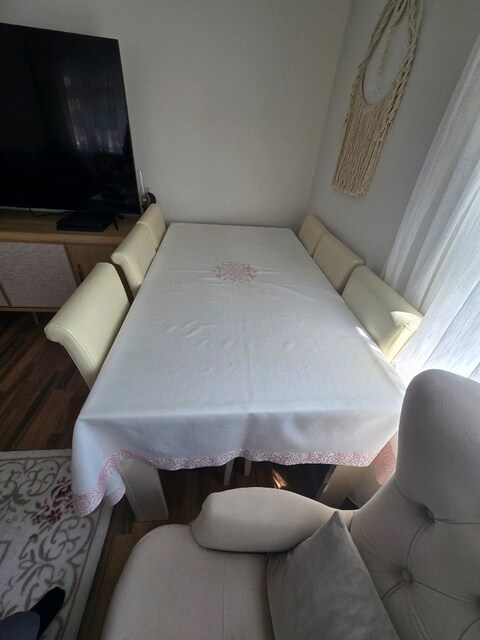 MOBİLYA YEMEK MASASI
