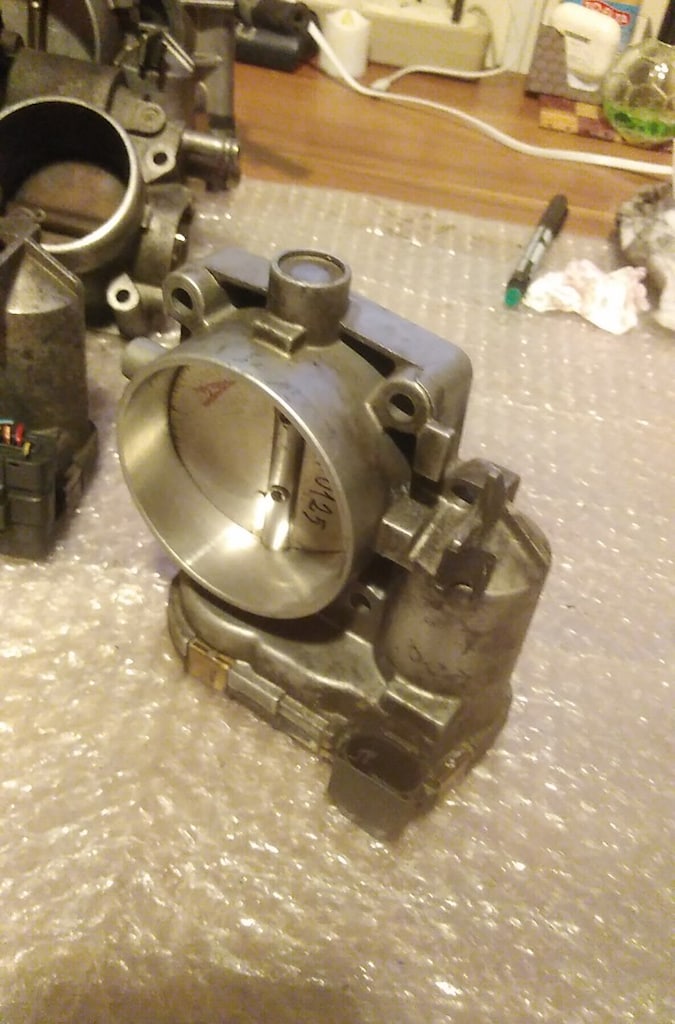 MERCEDES A 113 141 01 25 GAZ KELEBEK R350 C300 C219 - 2