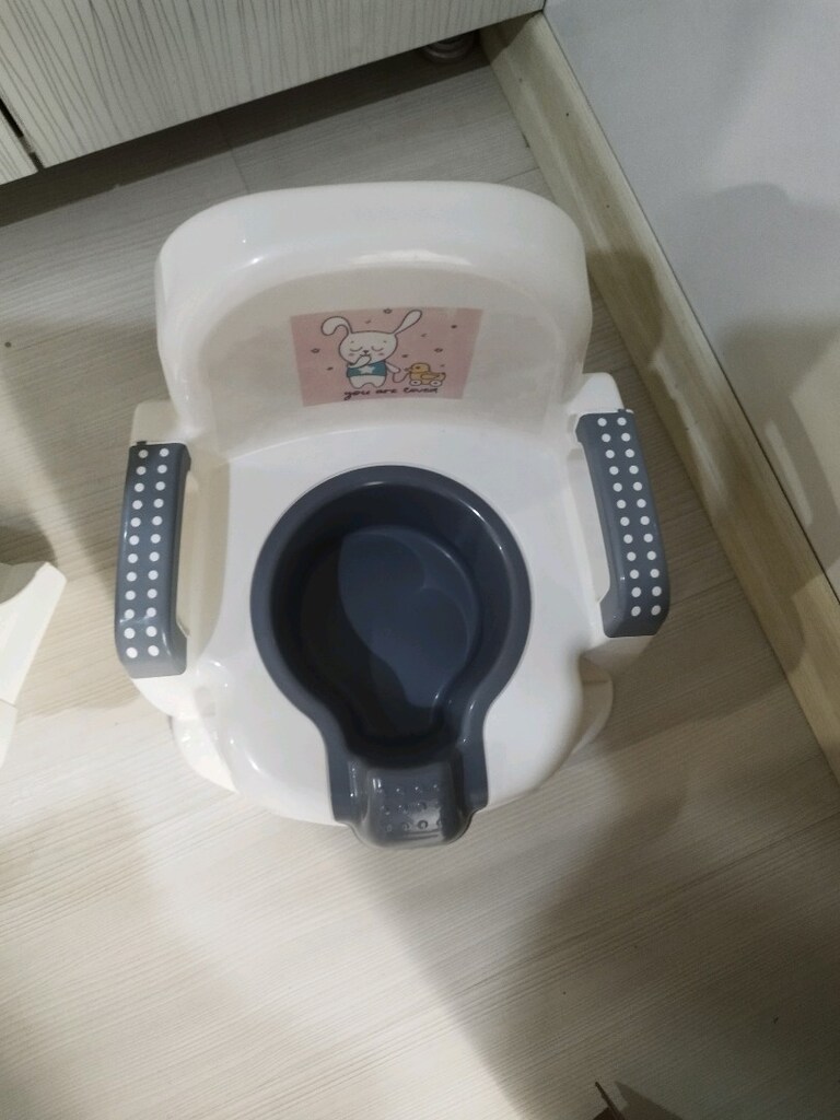 bebek masasi çocuk yemek masasi ve tuavelet oturmaligi 2 si birlikte - 5