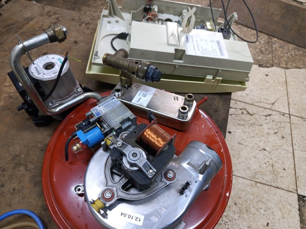 Vaillant hermatik kombi parcalari - 7